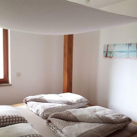 Ferienwohnung Caroline Андернах Екстер'єр фото