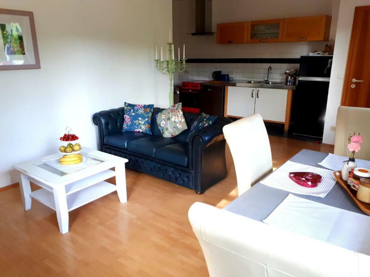 Ferienwohnung Caroline Андернах Екстер'єр фото